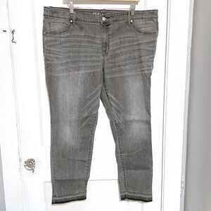 Ava & Viv Jeggings Jeans Women’s Size 22W Slim Gray Ankle Stretch Pants Raw Hem